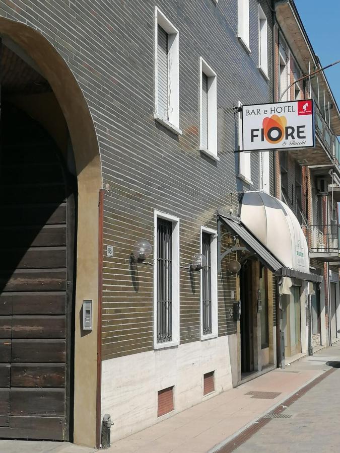Hotel Fiore & Fiocchi Podenzano Kültér fotó