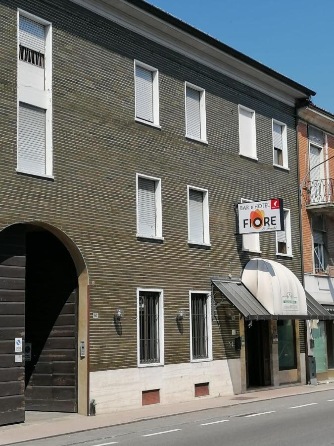 Hotel Fiore & Fiocchi Podenzano Kültér fotó
